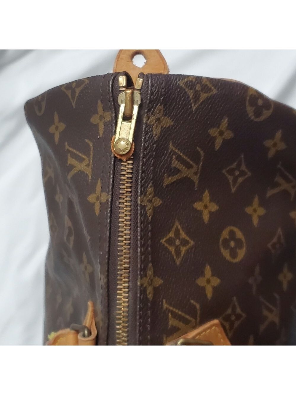 Louis Vuitton Speedy 40 Travel Top Handle Bag - Picture 9 of 16